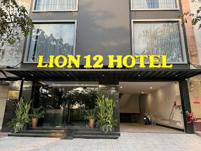 LION 12 Hotel